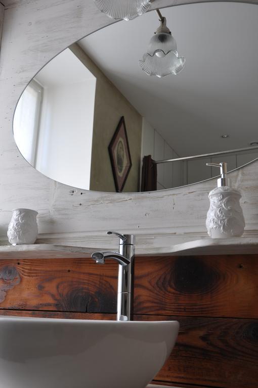 B&B La Cerisaie Francheleins Værelse billede
