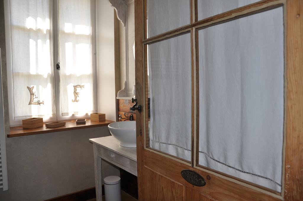 B&B La Cerisaie Francheleins Værelse billede