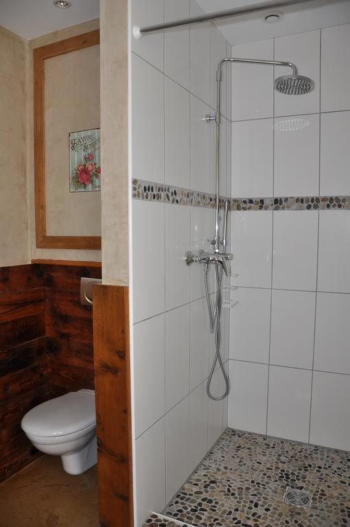 B&B La Cerisaie Francheleins Værelse billede